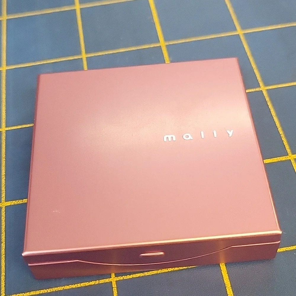 Mally Luminizer Heavenly 2.5g New Compact